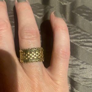 14k gold chain band ring in size 6